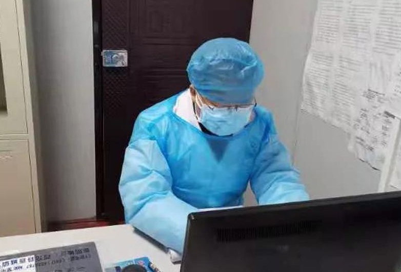 抗疫一线的“雷锋传人”