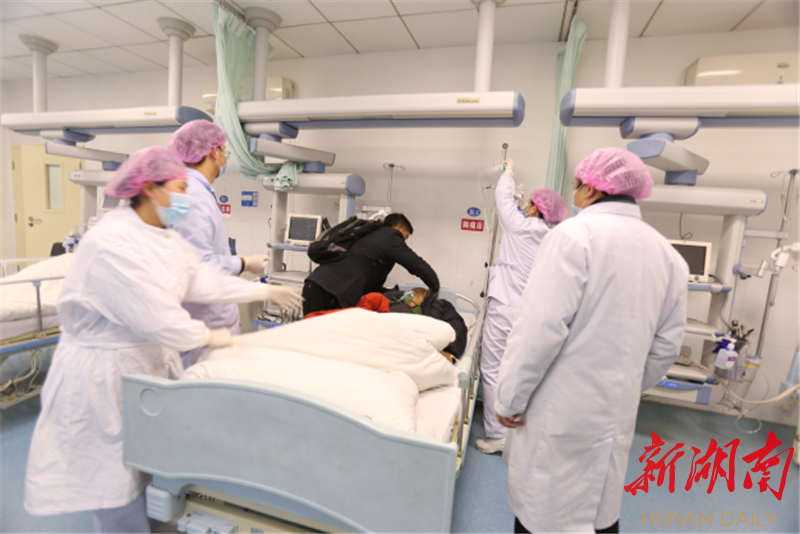 生死急救3小时记湘西州人民医院急诊科的一场生命接力