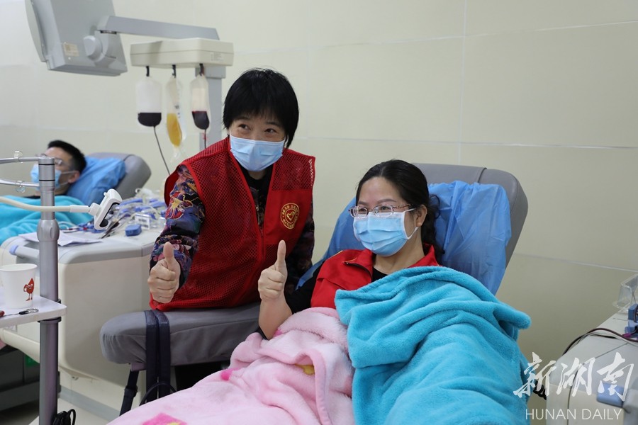 别样“妇女节” 献血表爱心 新湖南www.hunanabc.com