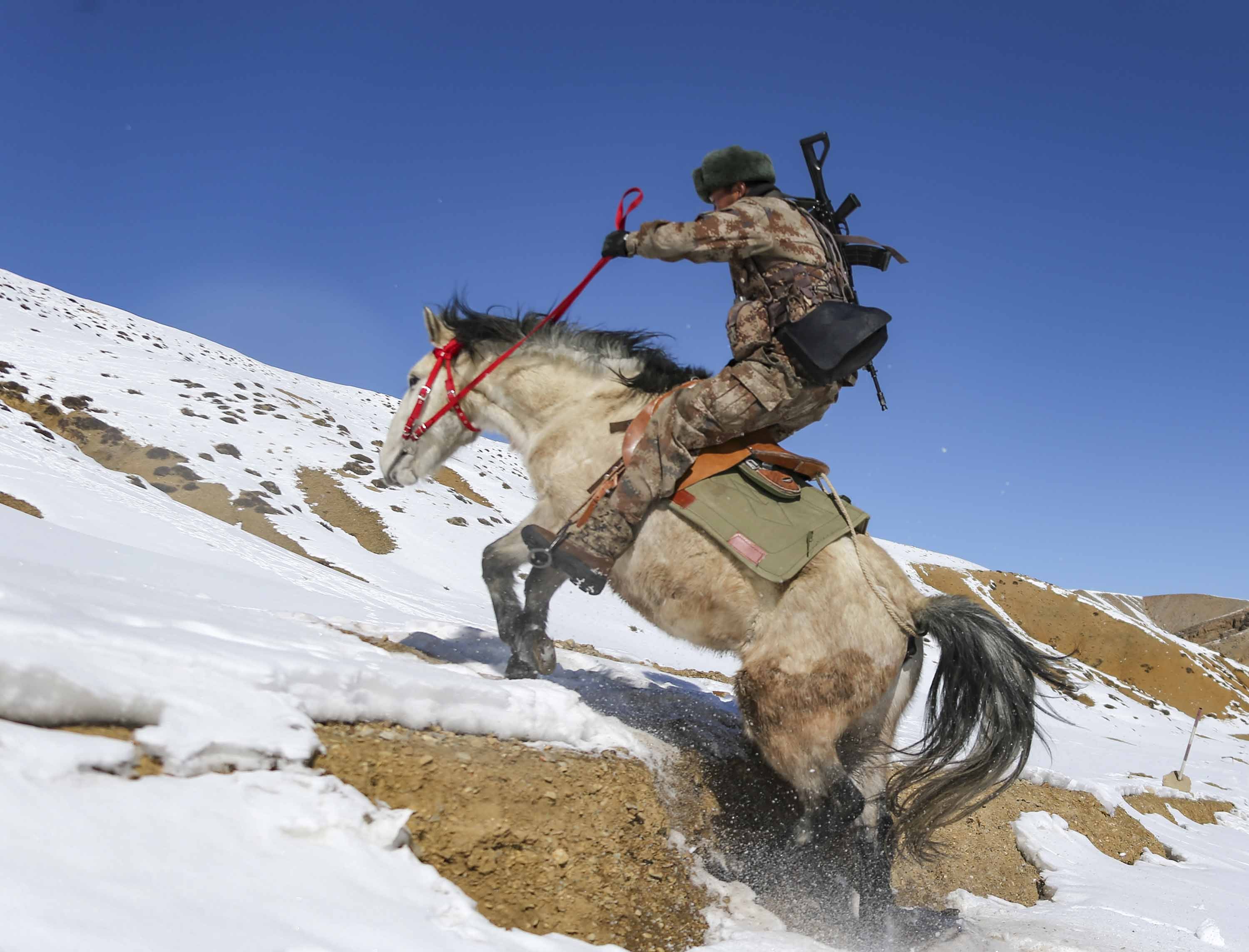 海拔4600米,-25℃,铁骑精兵是这样炼出来的-新湖南
