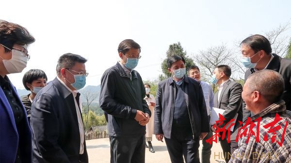 刘非再赴曹家镇督战脱贫攻坚:凝聚各方力量 坚决完成脱贫攻坚任务