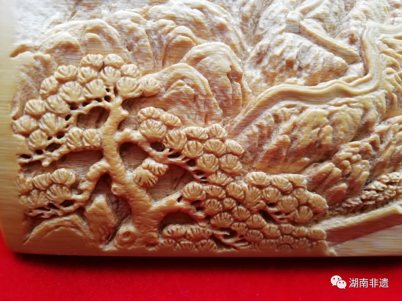 宝庆竹刻众志成城抗疫魔