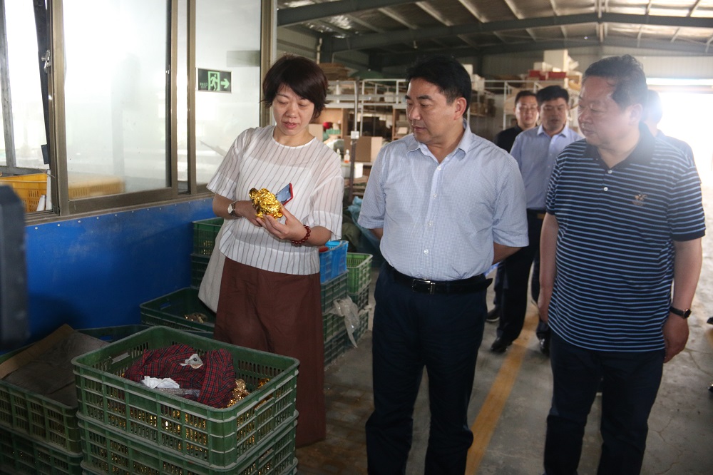 曹普华调度脱贫质量“回头看”问题整改工作