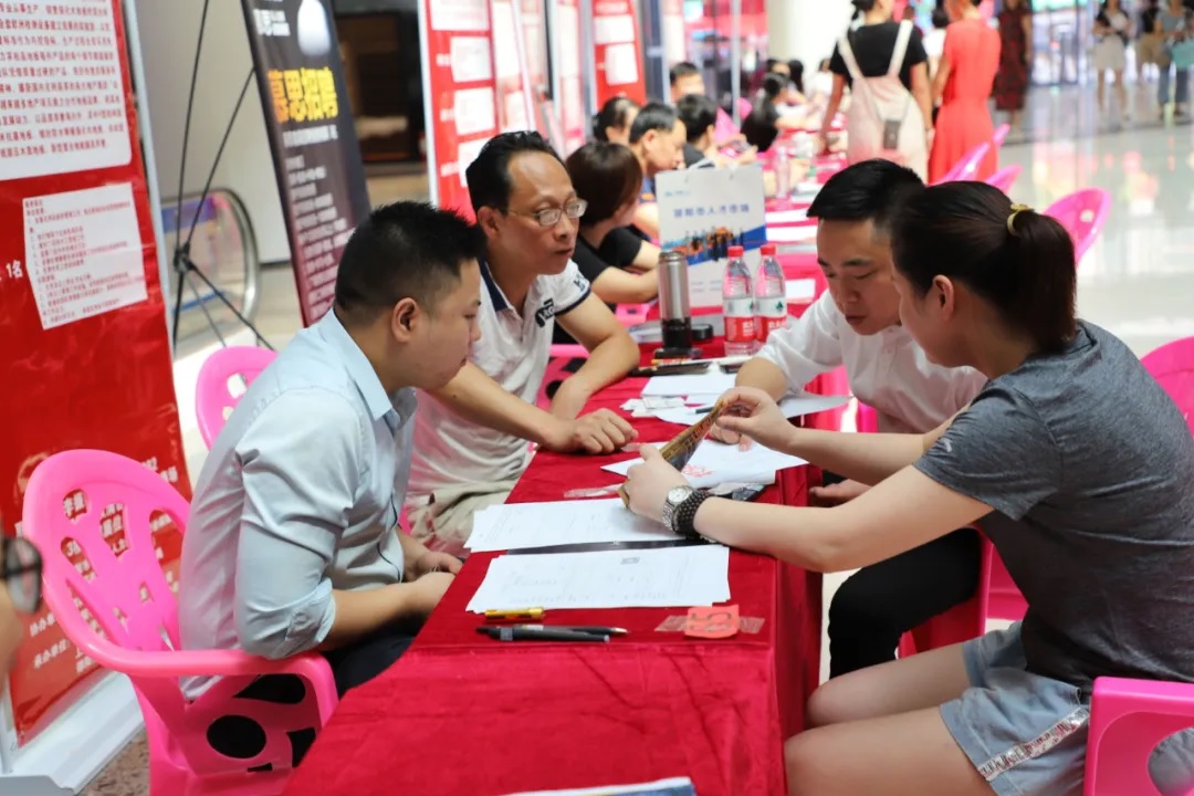 最高月薪3万，双清区312个岗位助你奔小康！