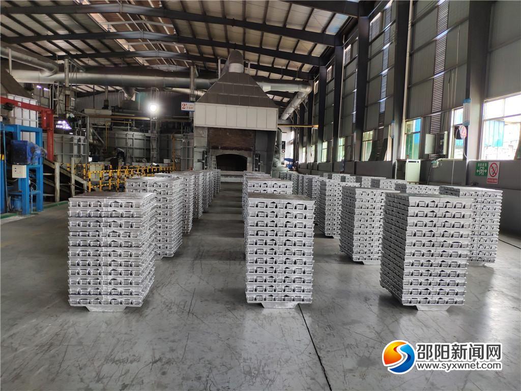 安献新：托起困难群众的脱贫致富梦