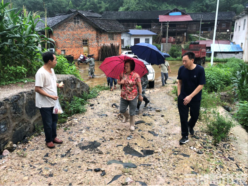 湖南省红十字会调拨多批物资支援市州救灾